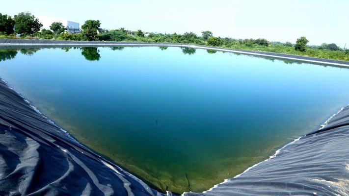 Màng lót hồ nuôi tôm là vật liệu chống thấm, bảo vệ ao